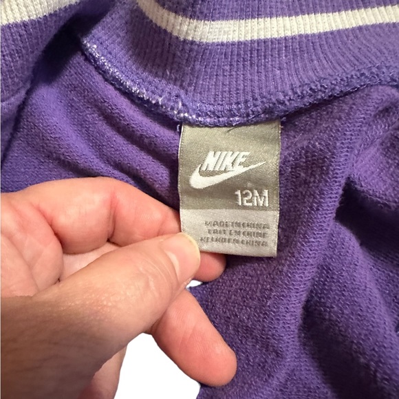 Nike Sweat Suit Top and Bottom Set - Picture 7 of 9